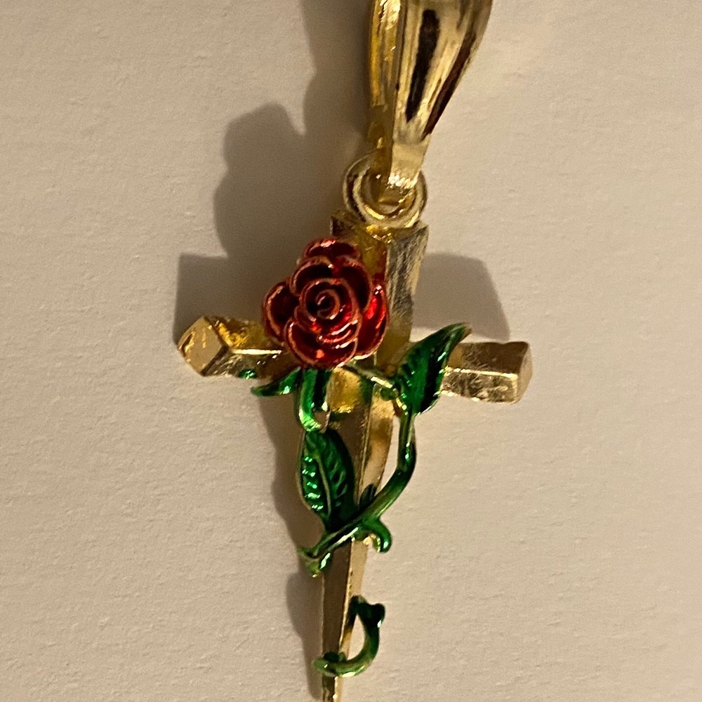 Nails Cross Red Rose